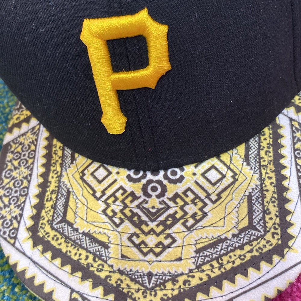Fitted hat. - Picture 2 of 8